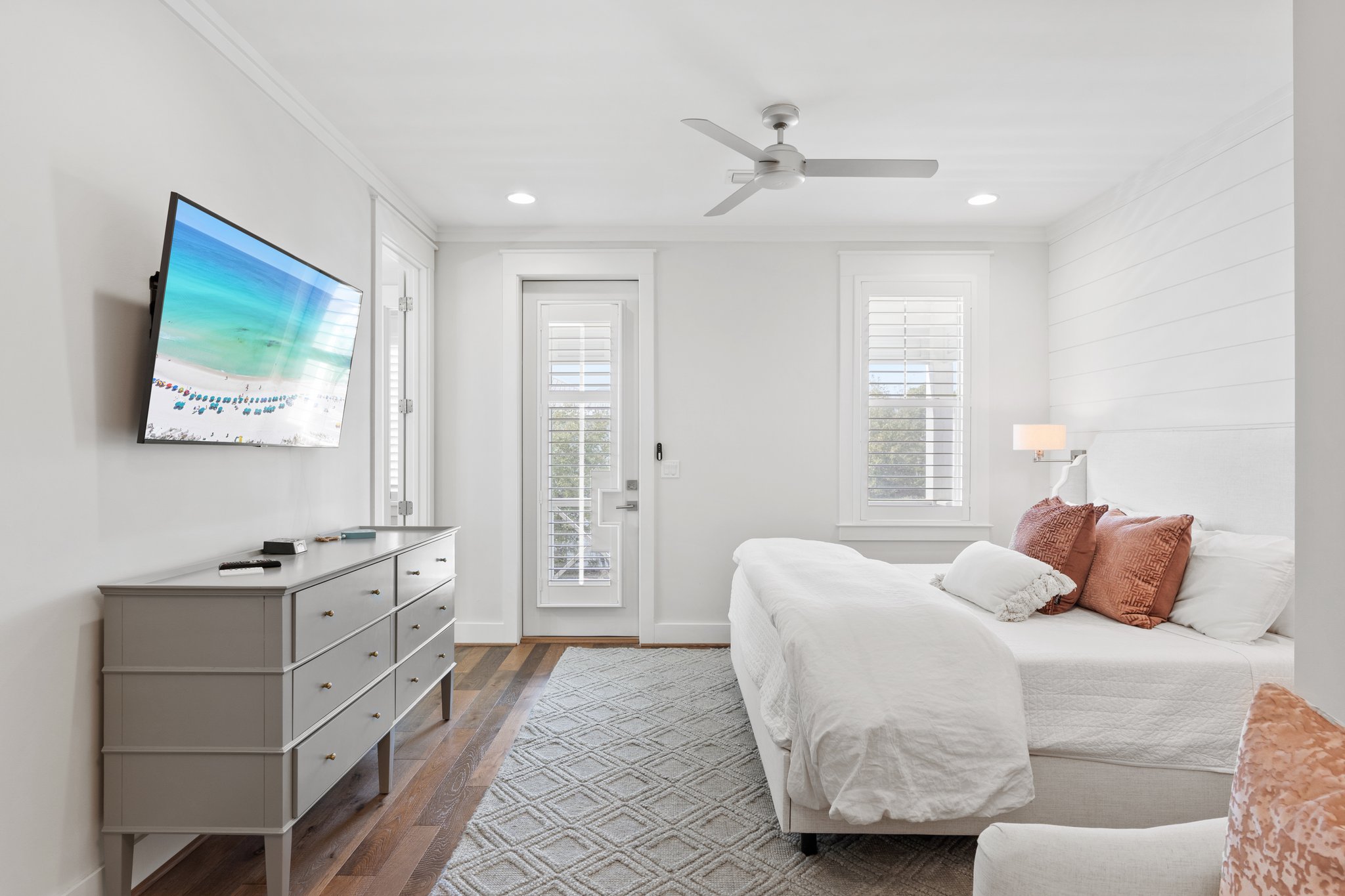 Sun Kissed | Photo 33