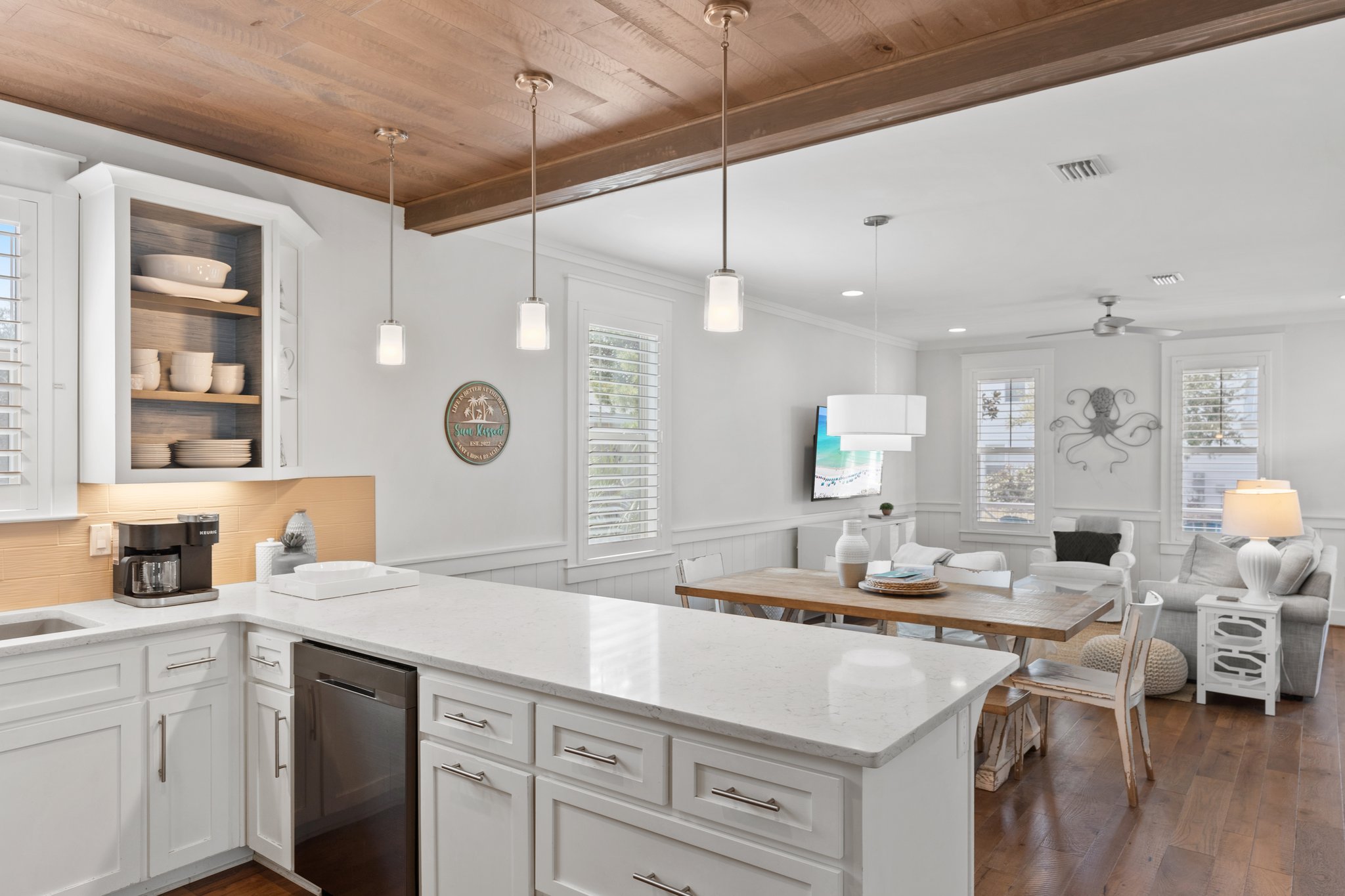 Sun Kissed | Photo 26