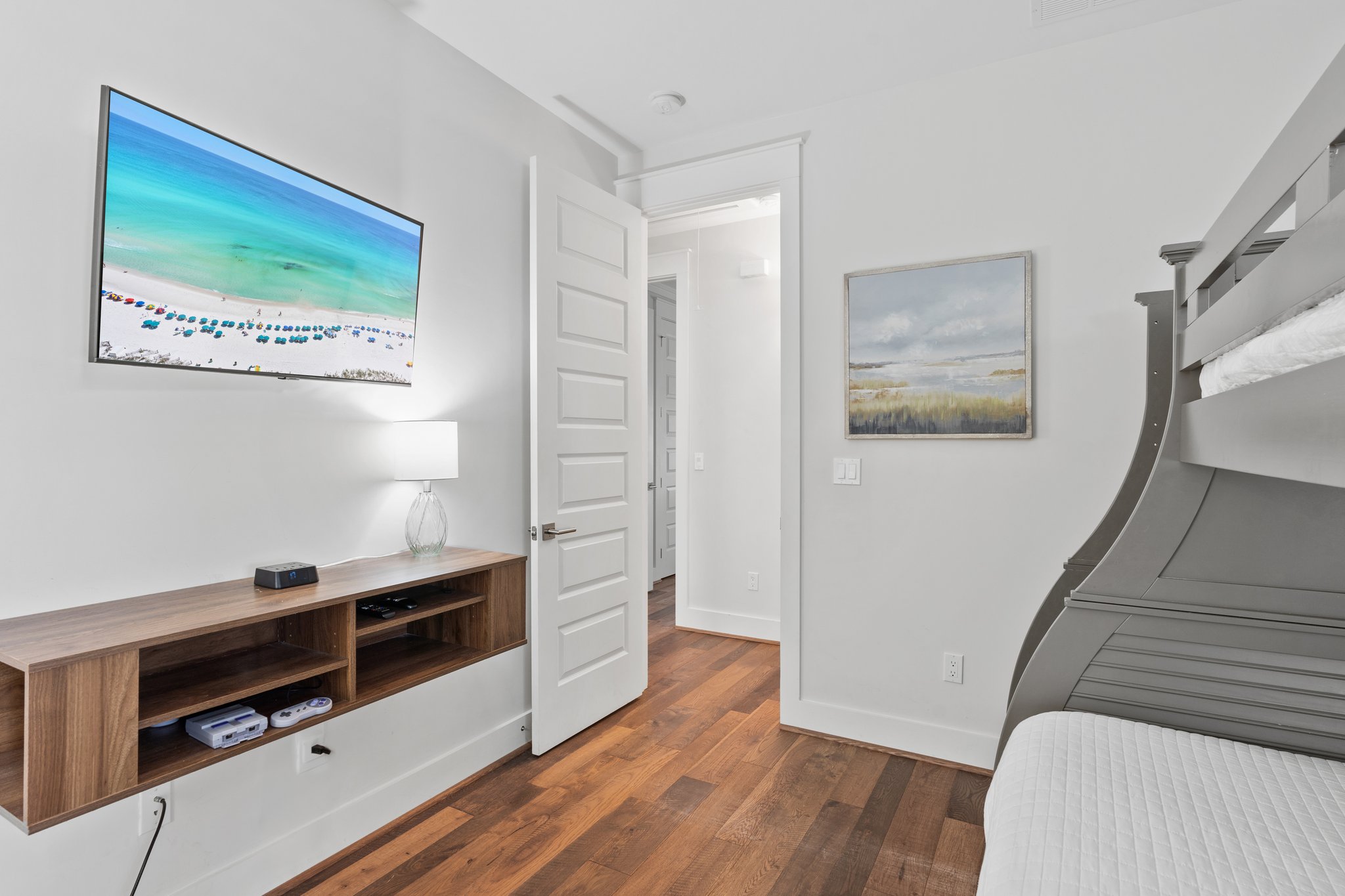 Sun Kissed | Photo 43