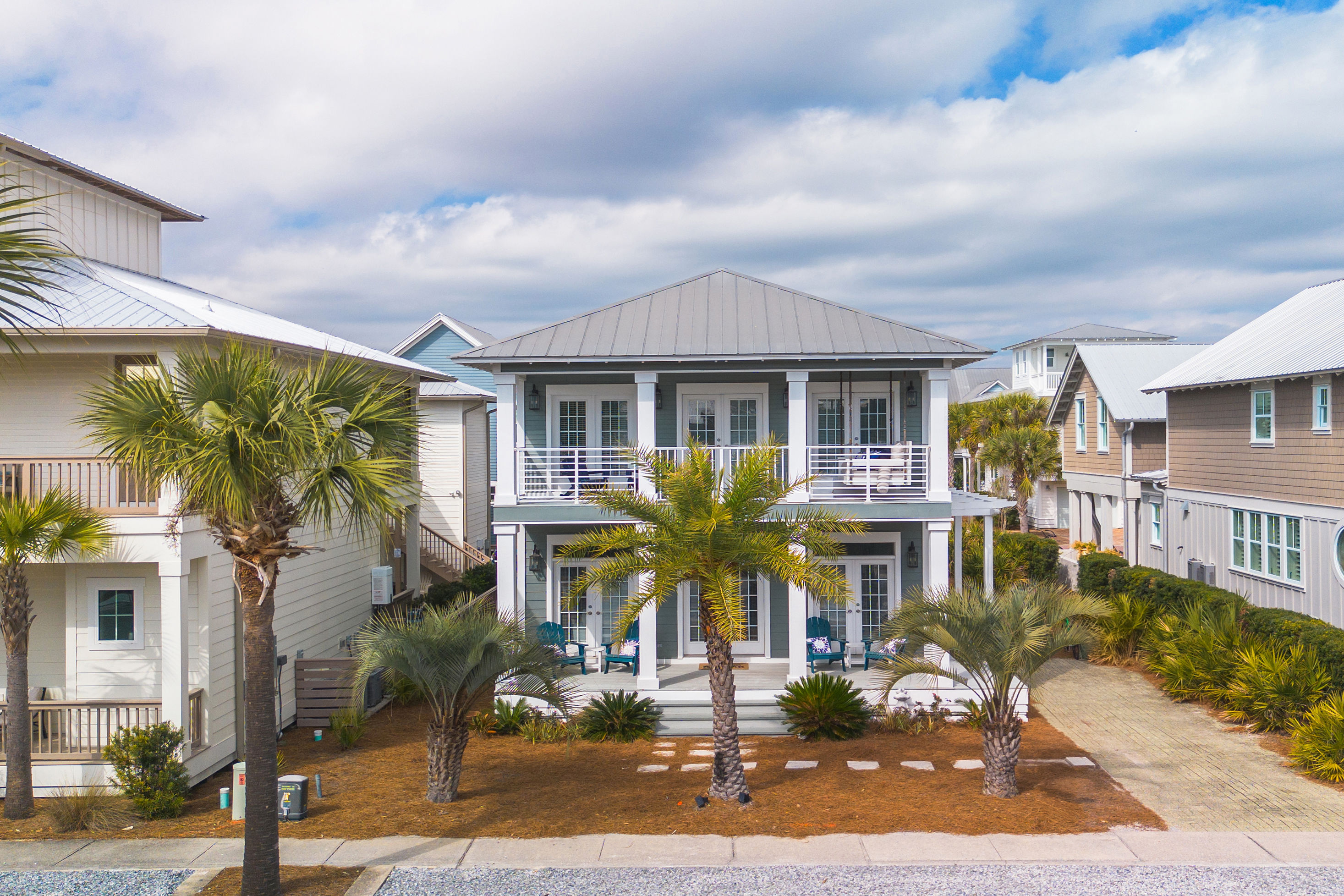 All Decked Out | Photo 2