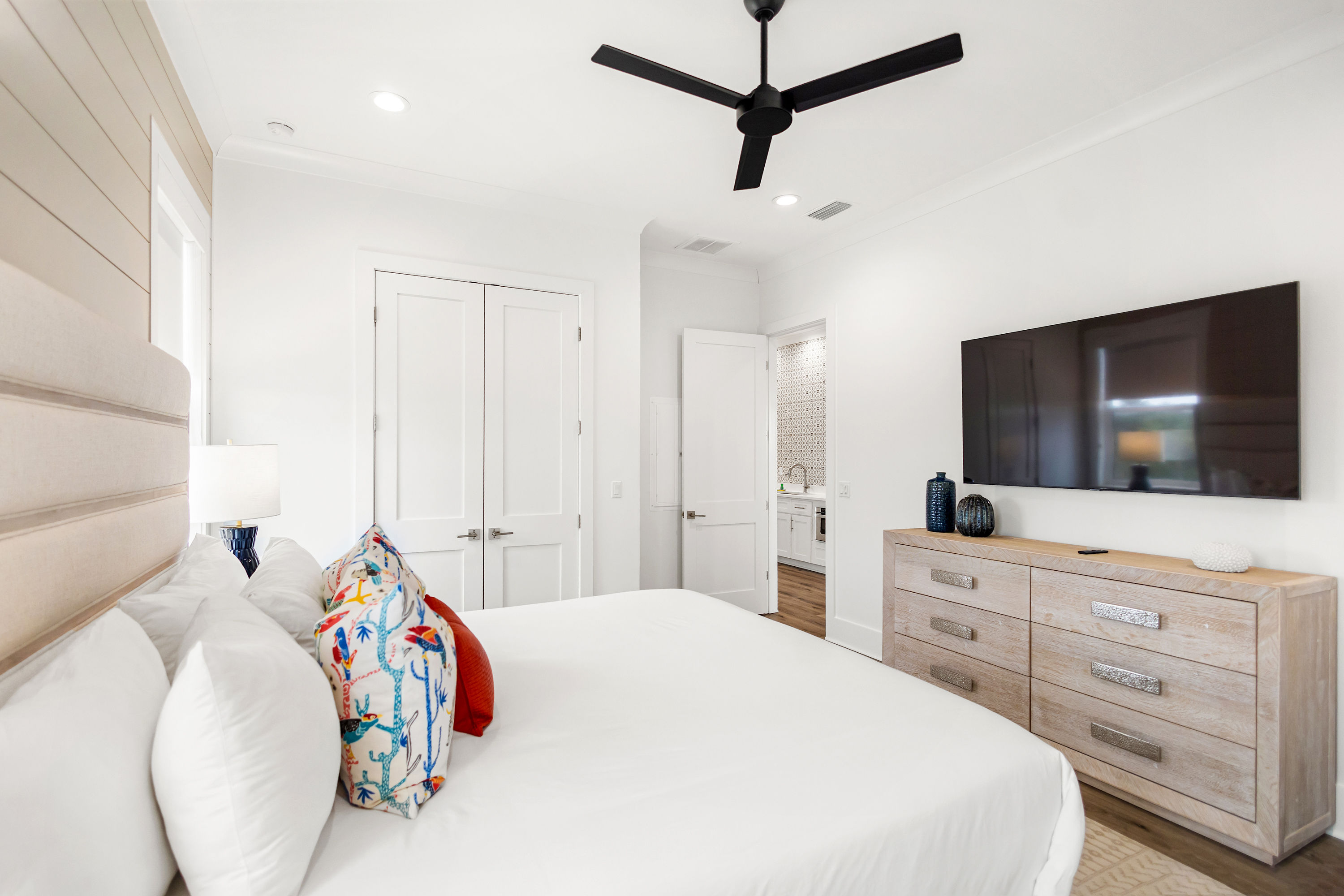 Born 2 Beach | Photo 38