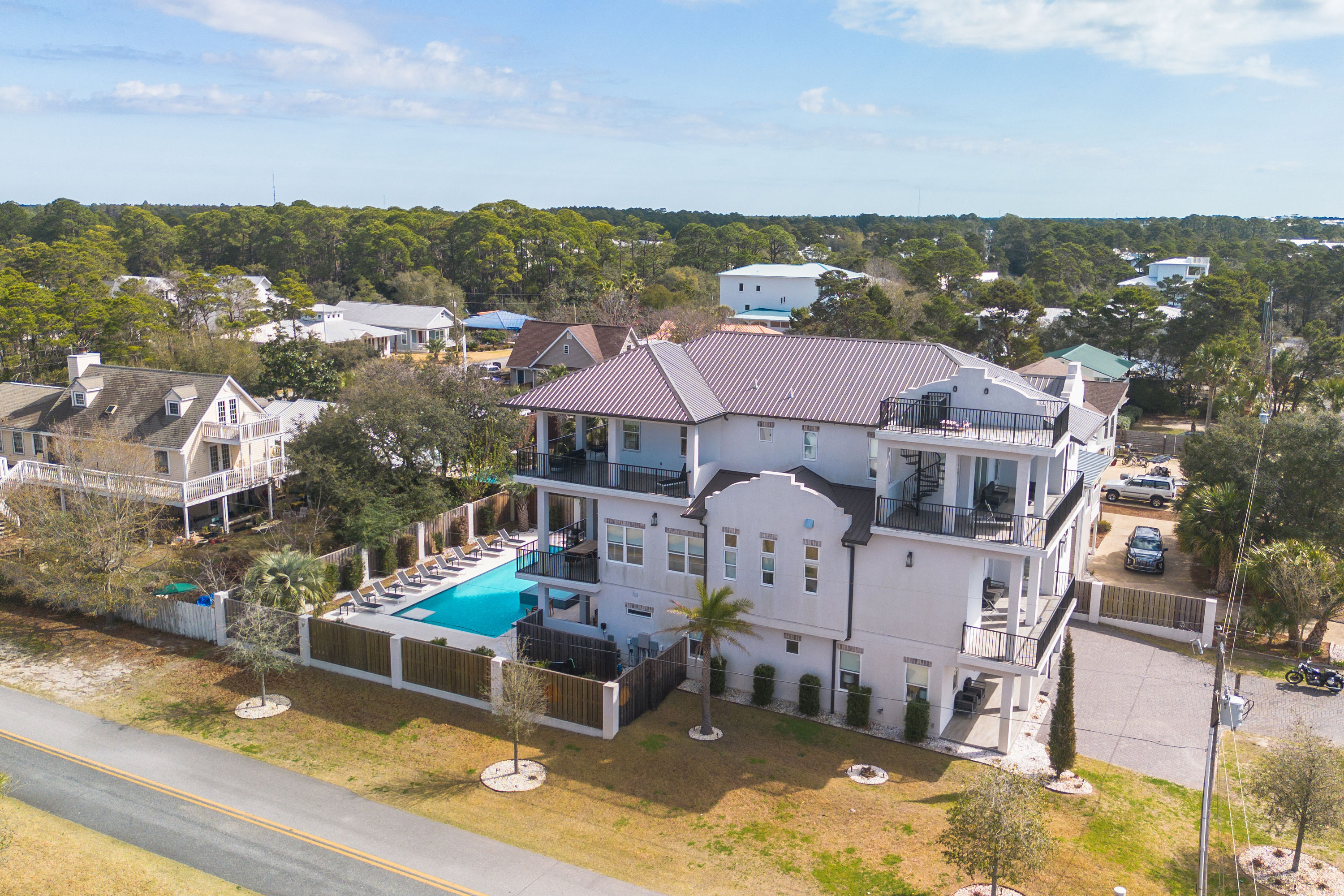 Born 2 Beach | Photo 15