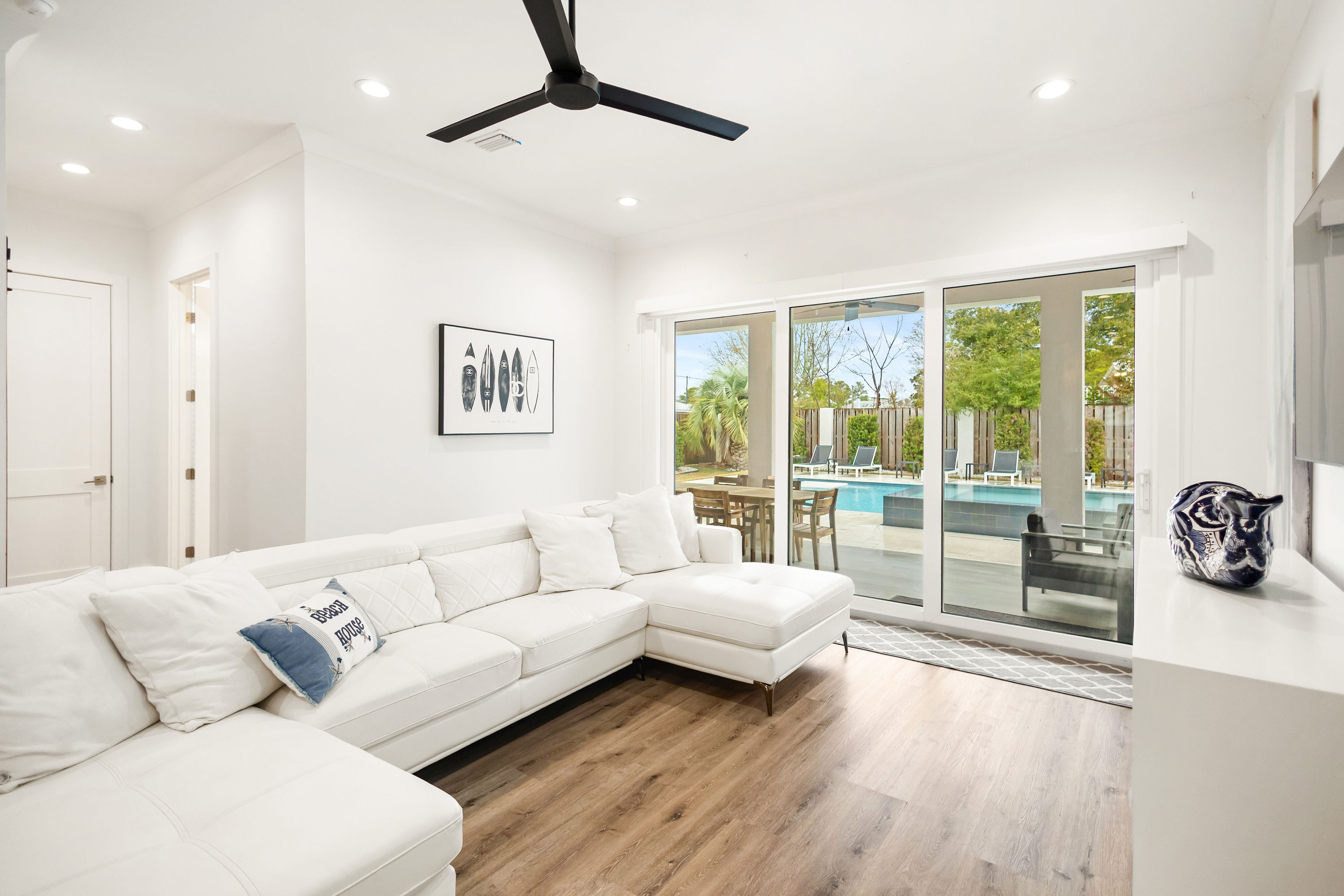 Born 2 Beach | Photo 69