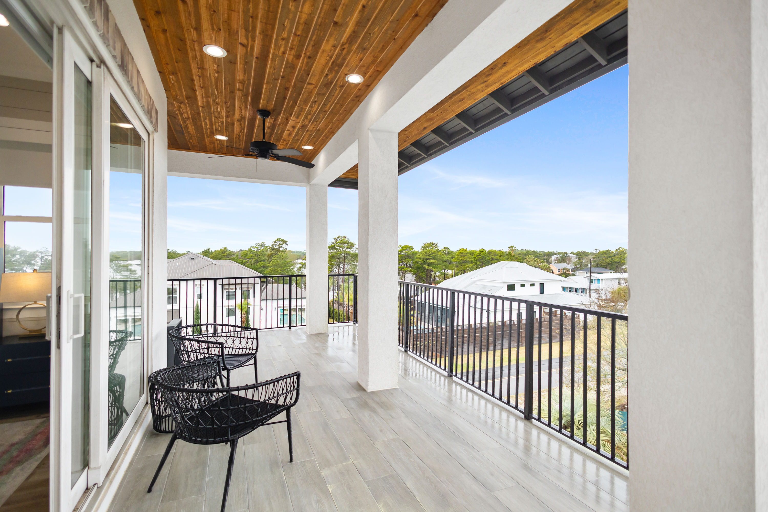 Born 2 Beach | Photo 86