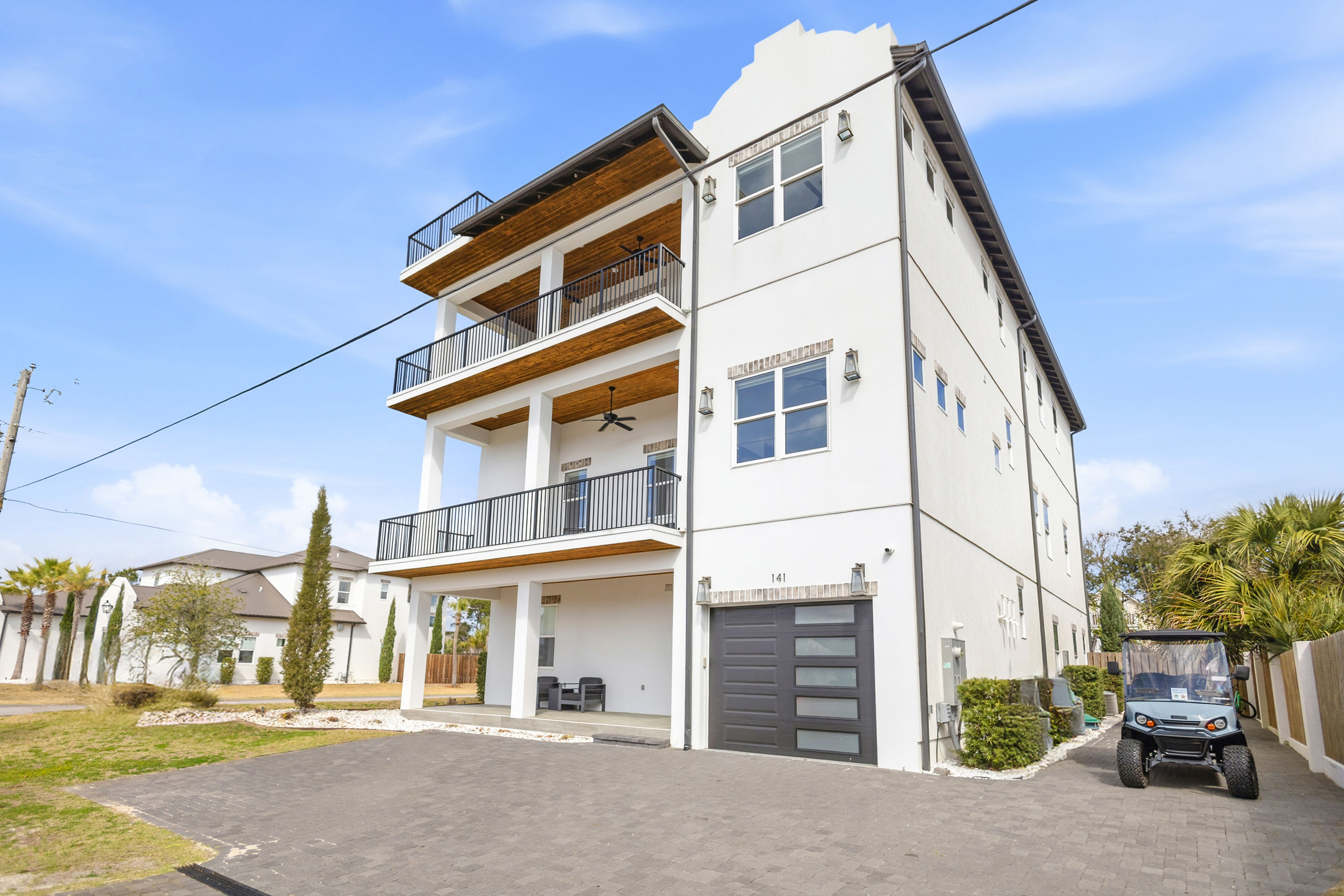 Born 2 Beach | Photo 8