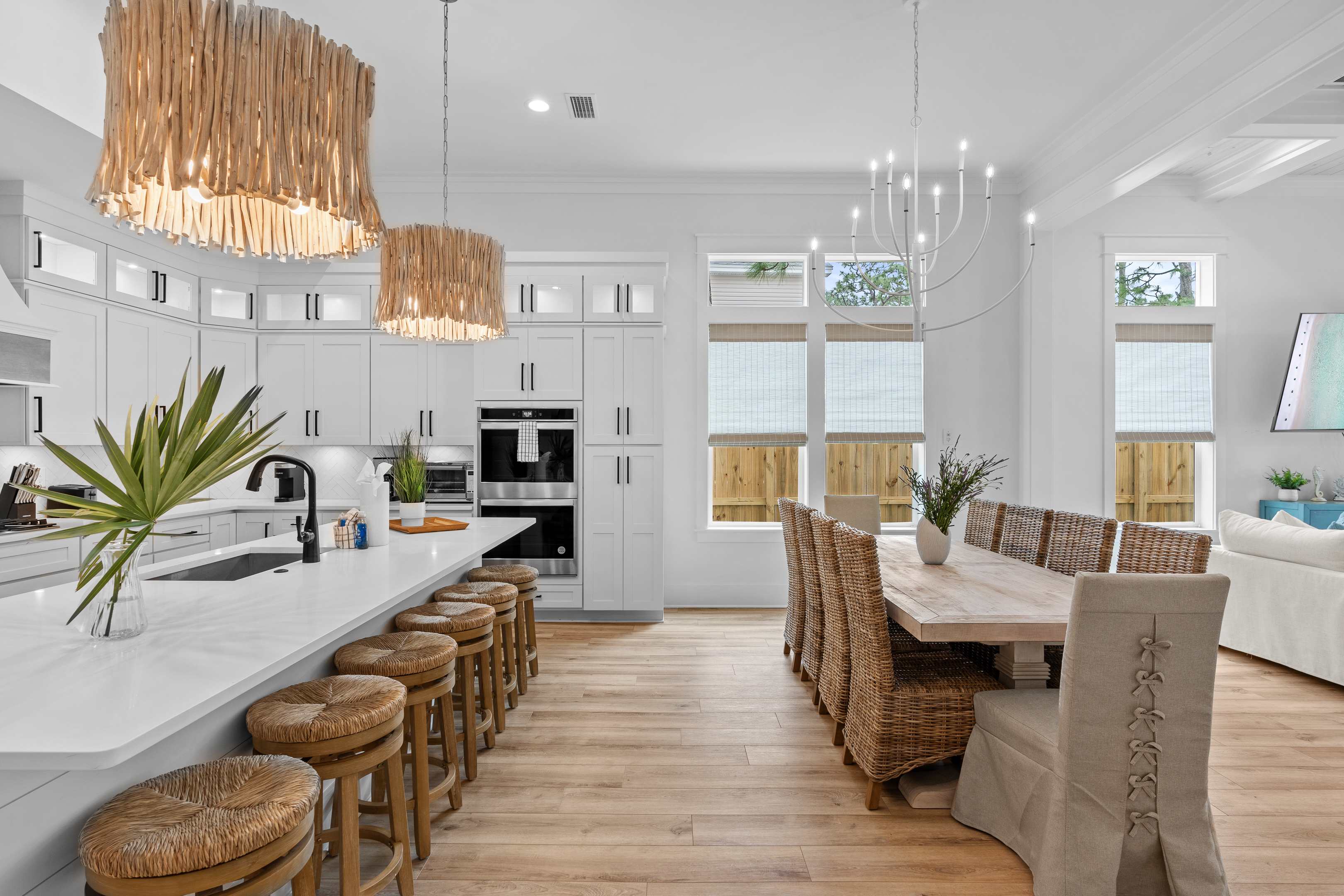 Juan Fine Day | Photo 8