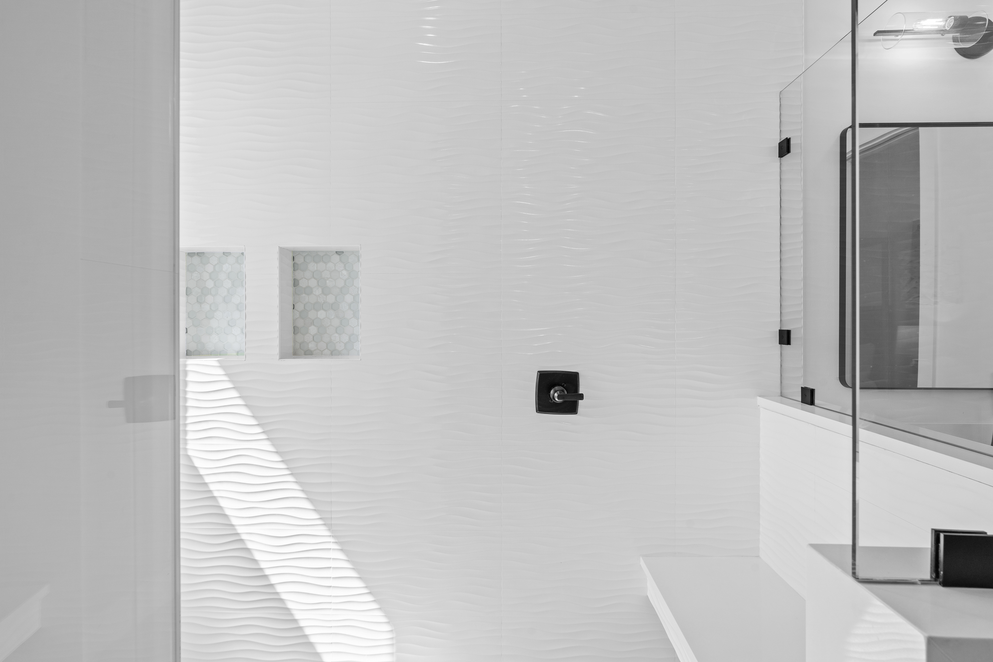 Juan Fine Day | Photo 9