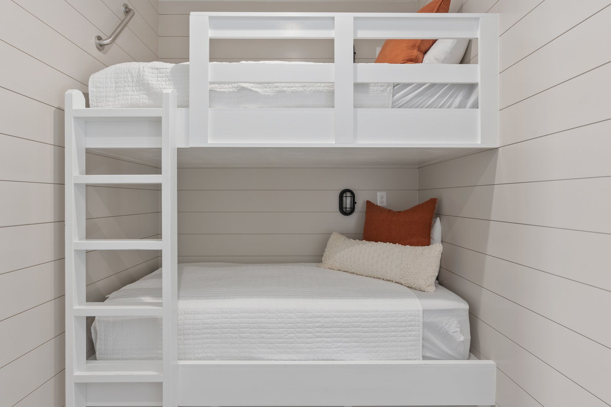 Lone Star Hideaway | Photo 11