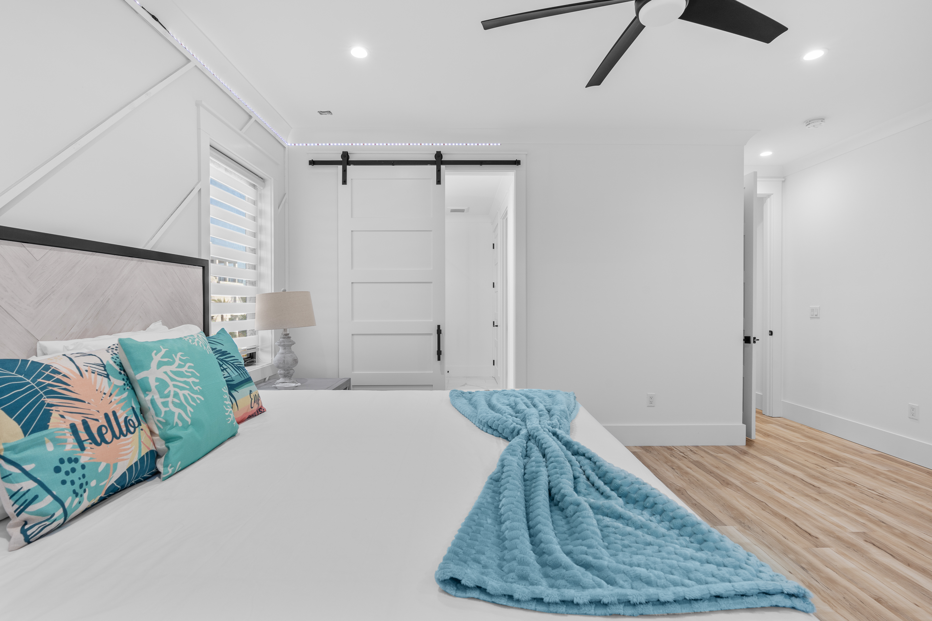 Happy By The Sea | Photo 8