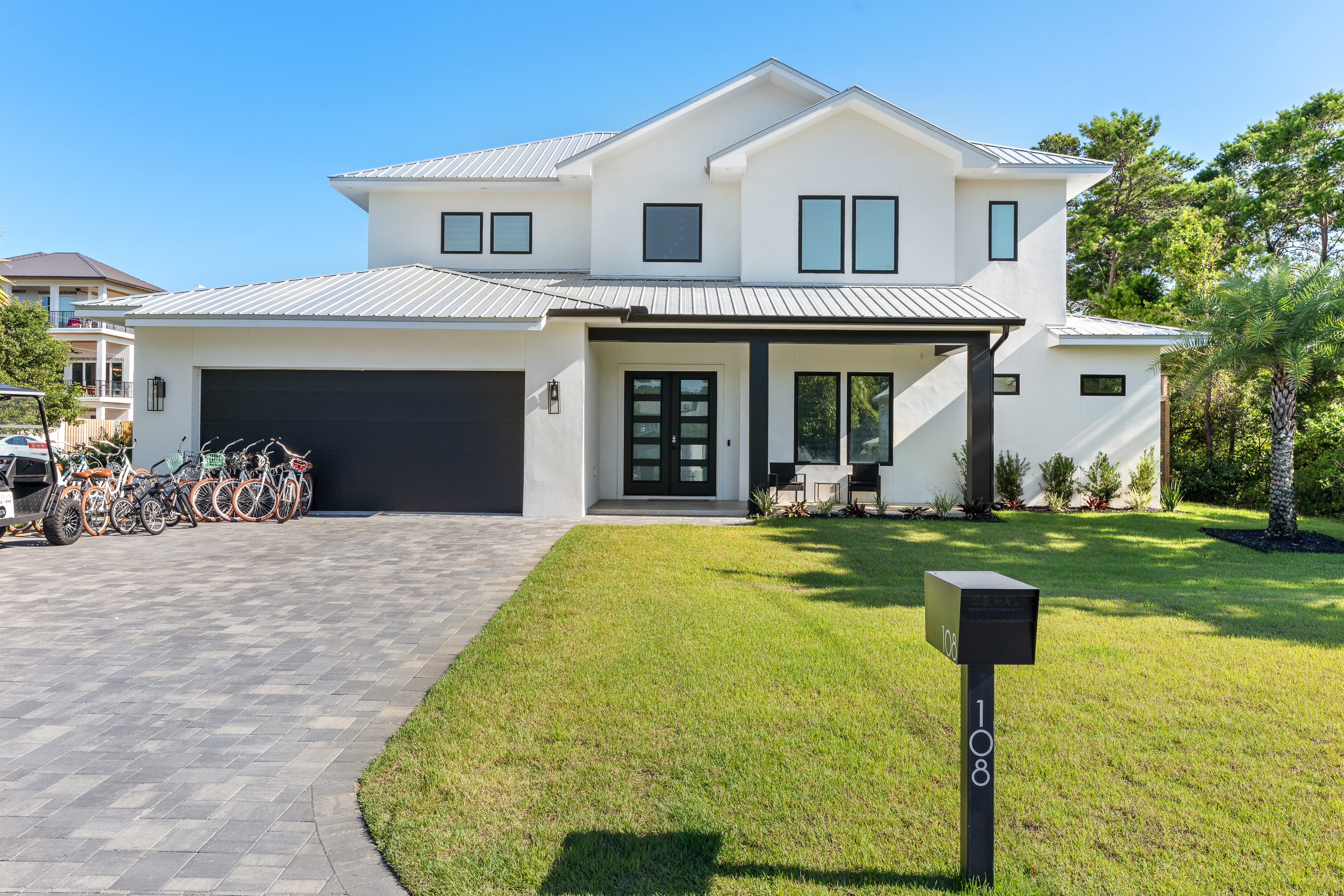 Happy By The Sea | Photo 26