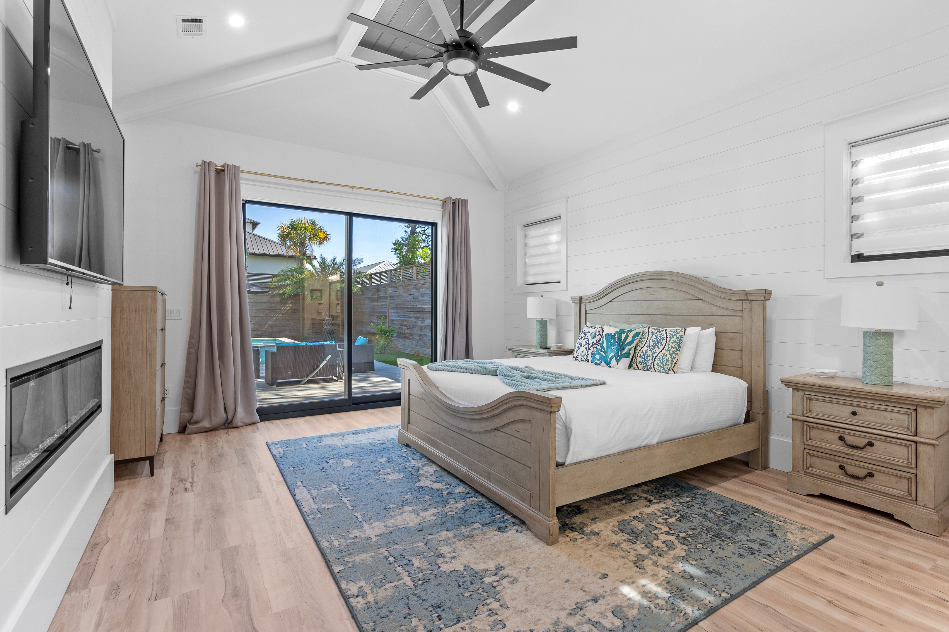 Happy By The Sea | Photo 47