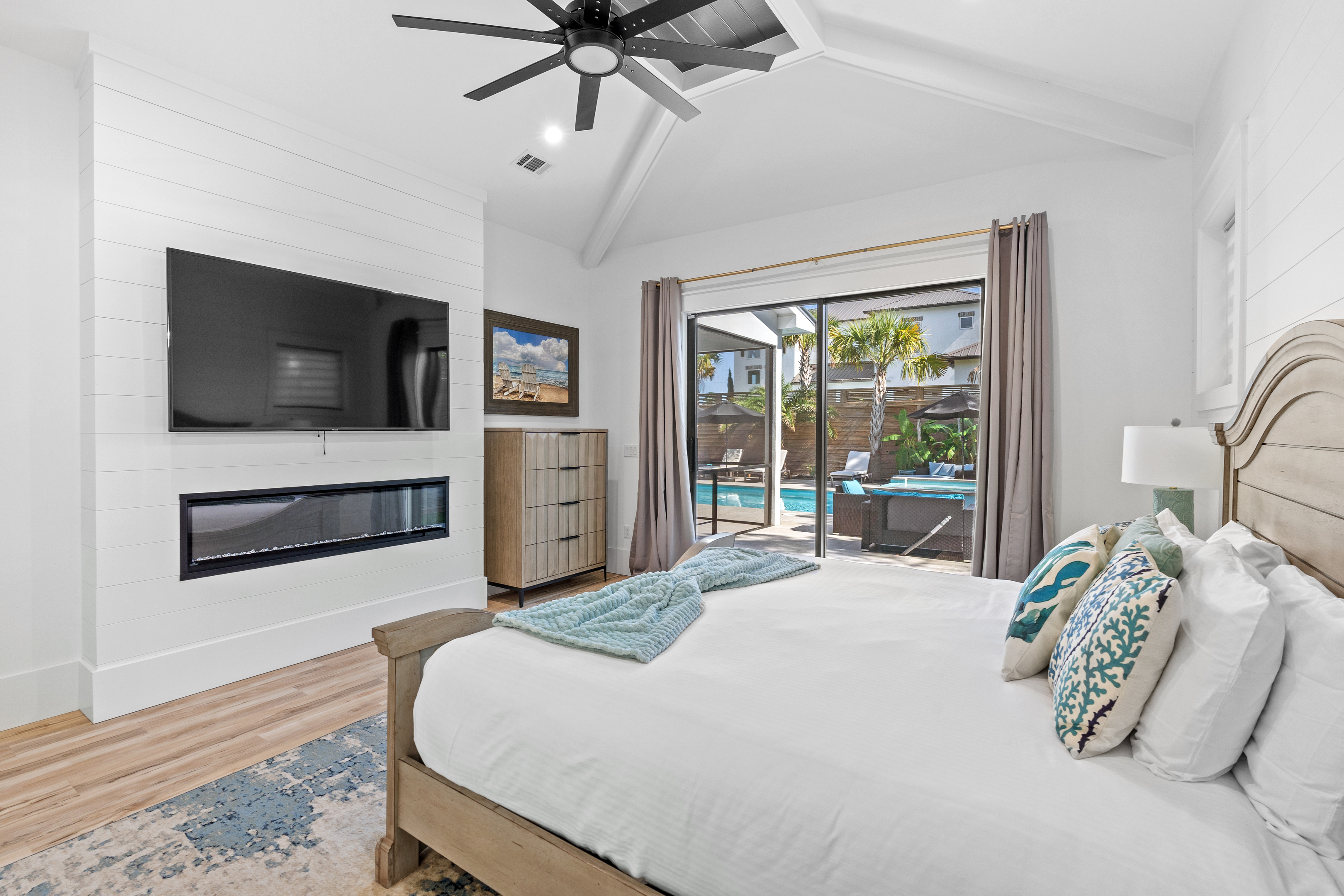 Happy By The Sea | Photo 59