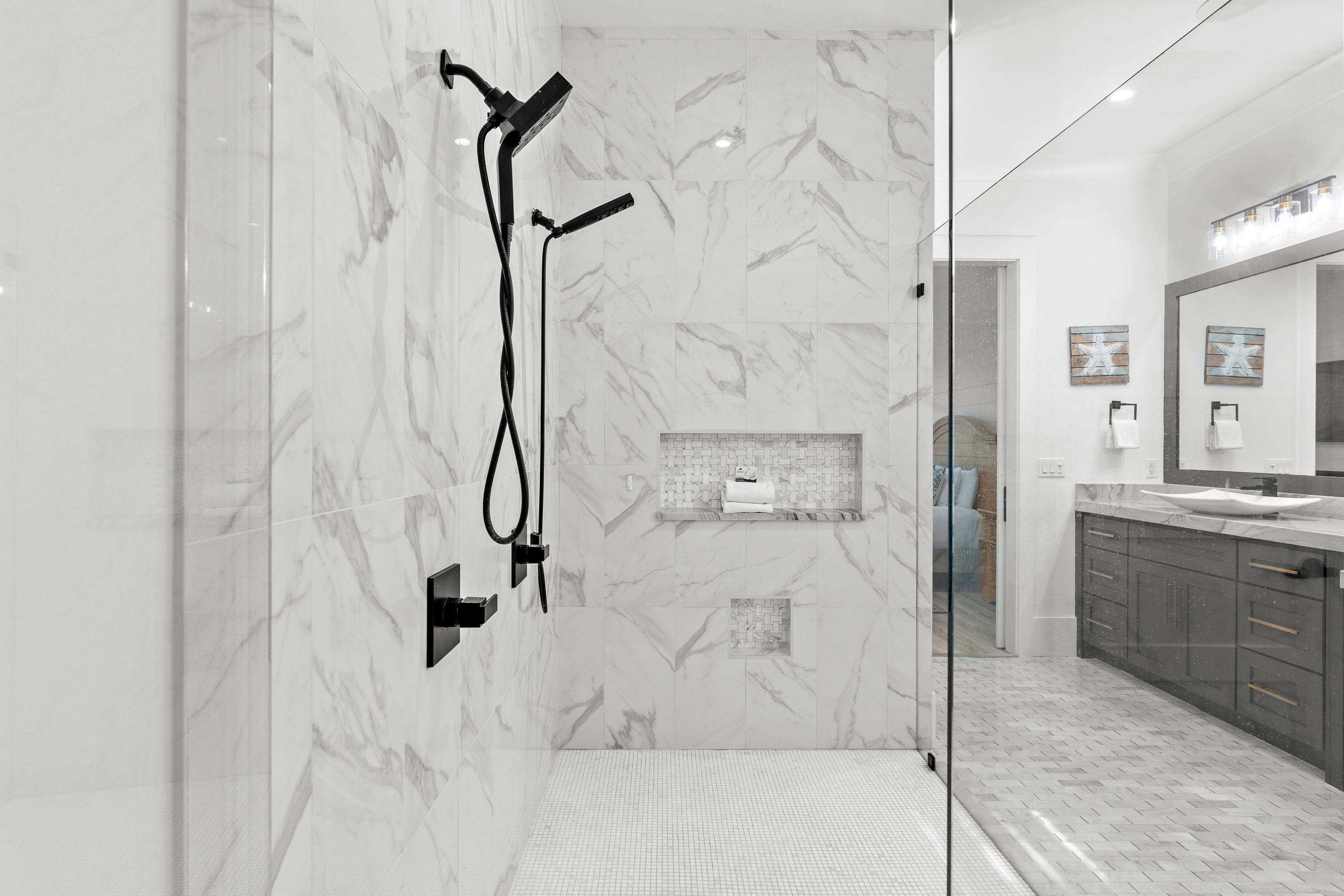 Happy By The Sea | Photo 79