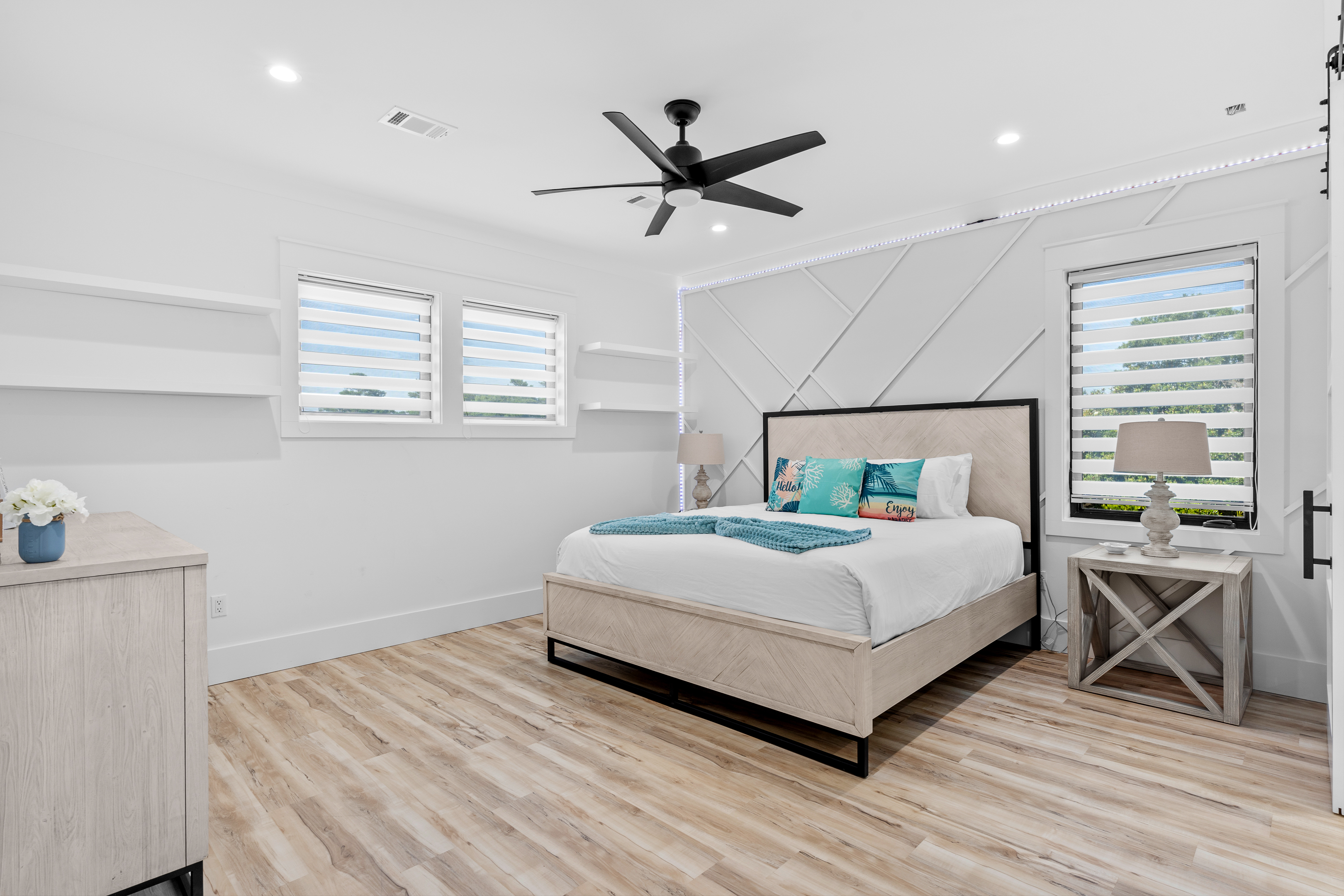 Happy By The Sea | Photo 27