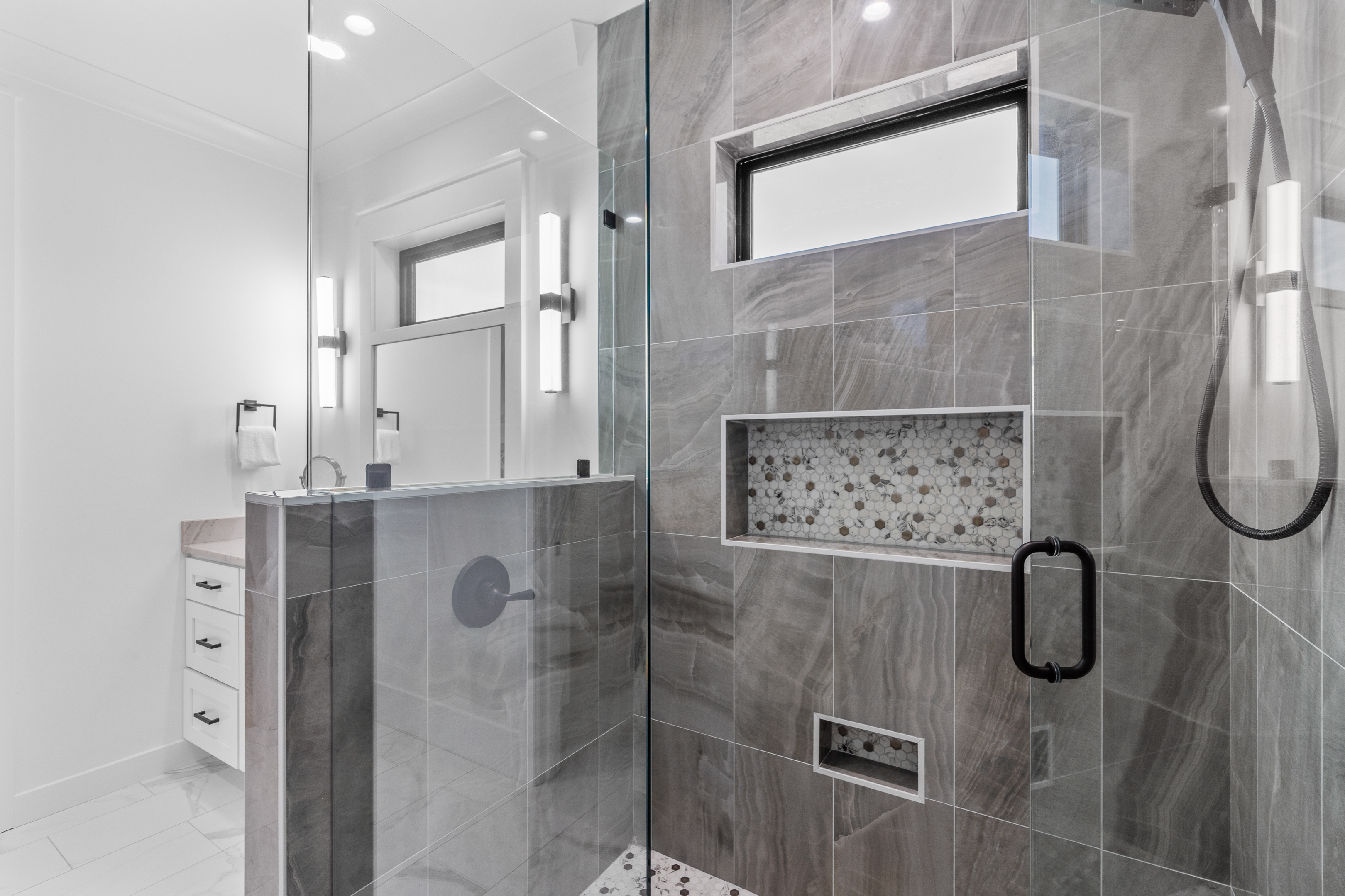 Happy By The Sea | Photo 77