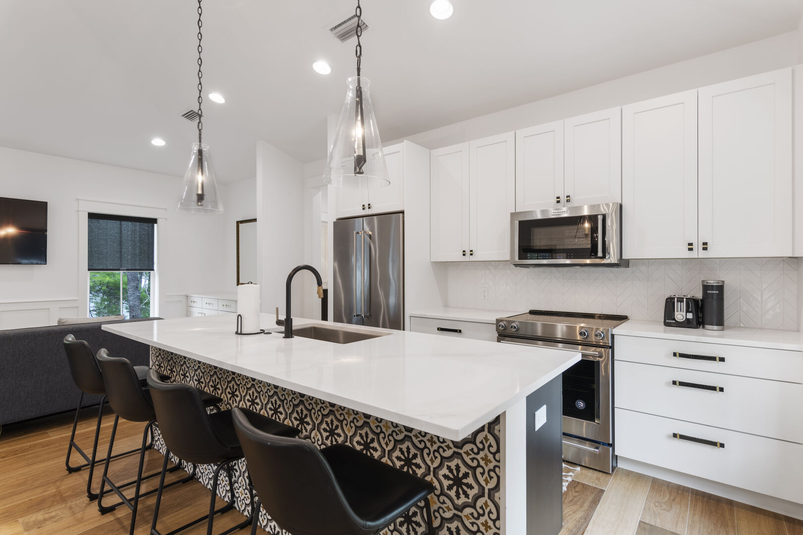 30A Caspian Blue Carriage | Photo 11