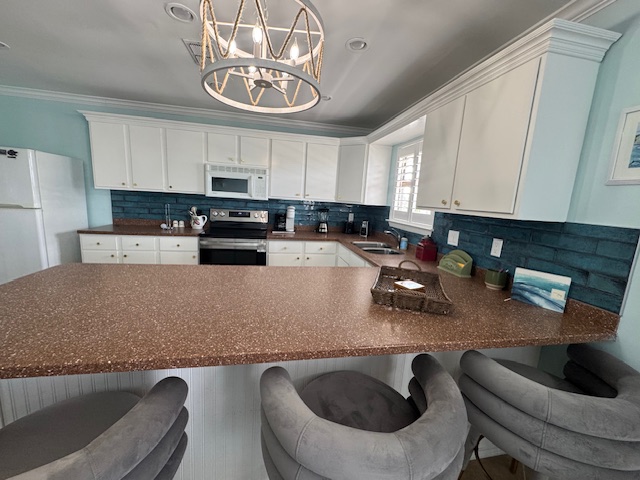 Caspian Tide | Photo 17