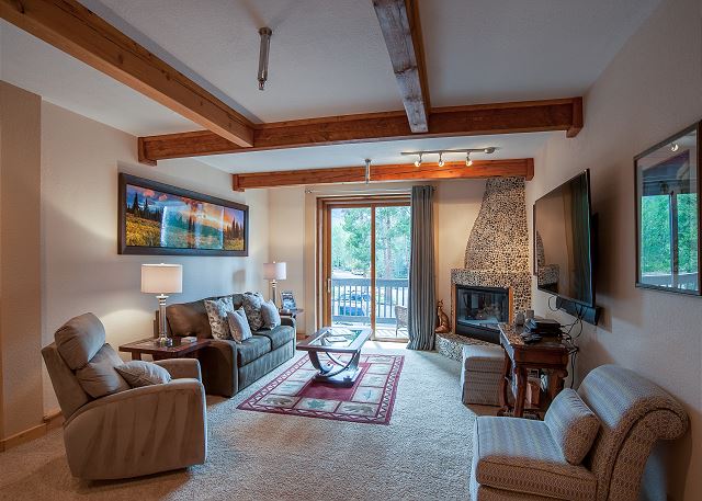 Ten Mile Suites 103