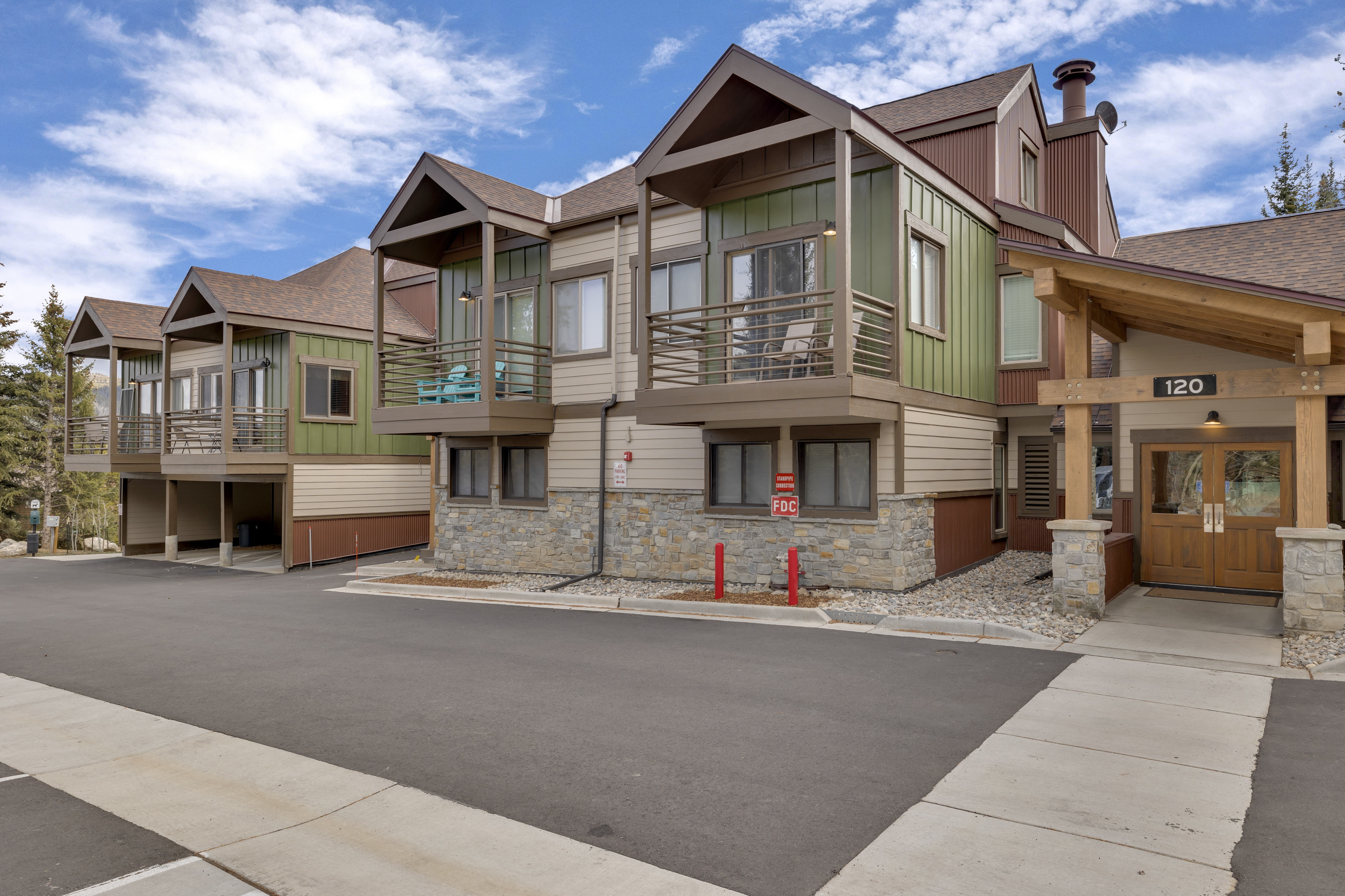 Wildwood Suites 104 | Photo 22