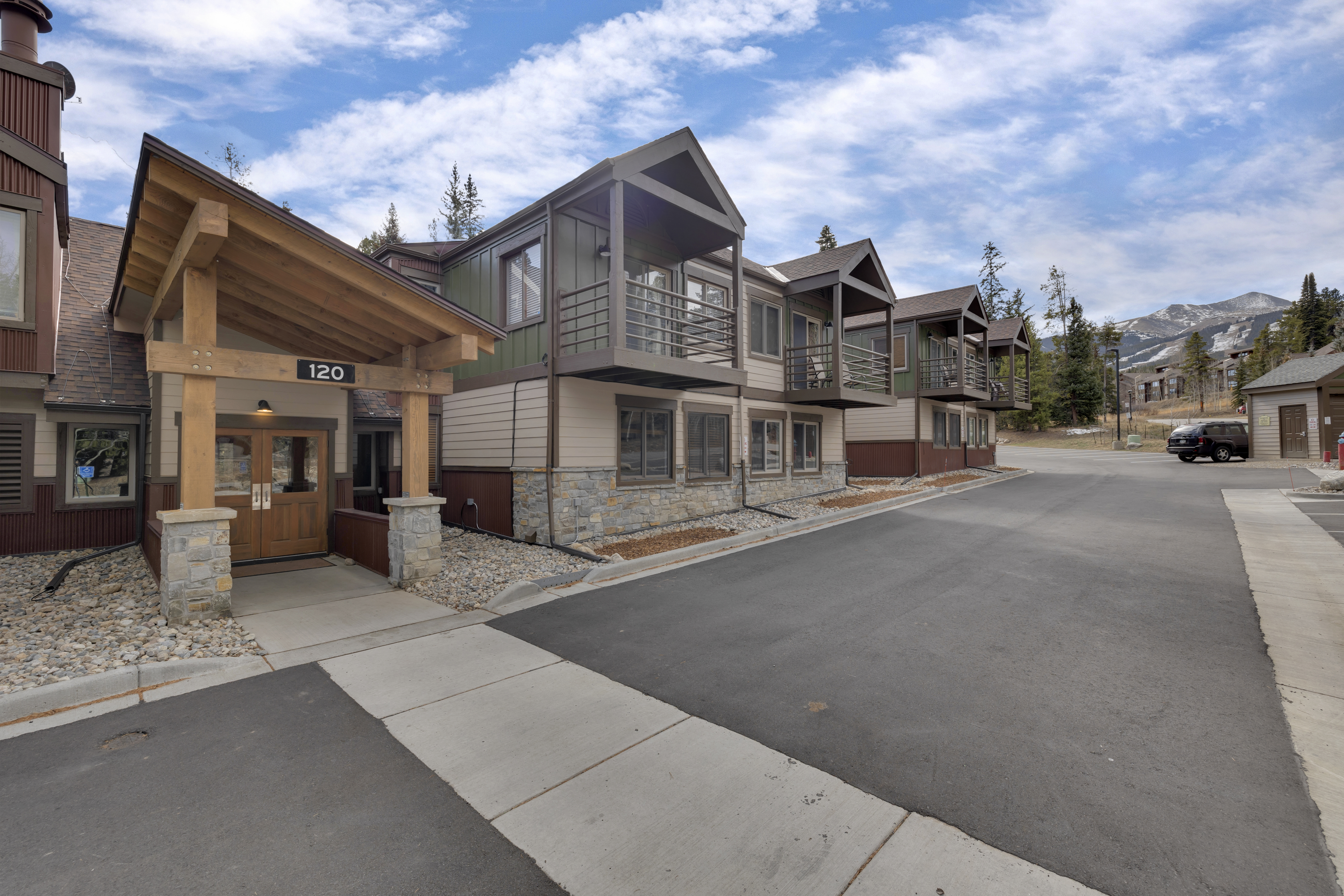 Wildwood Suites 204 | Photo 20