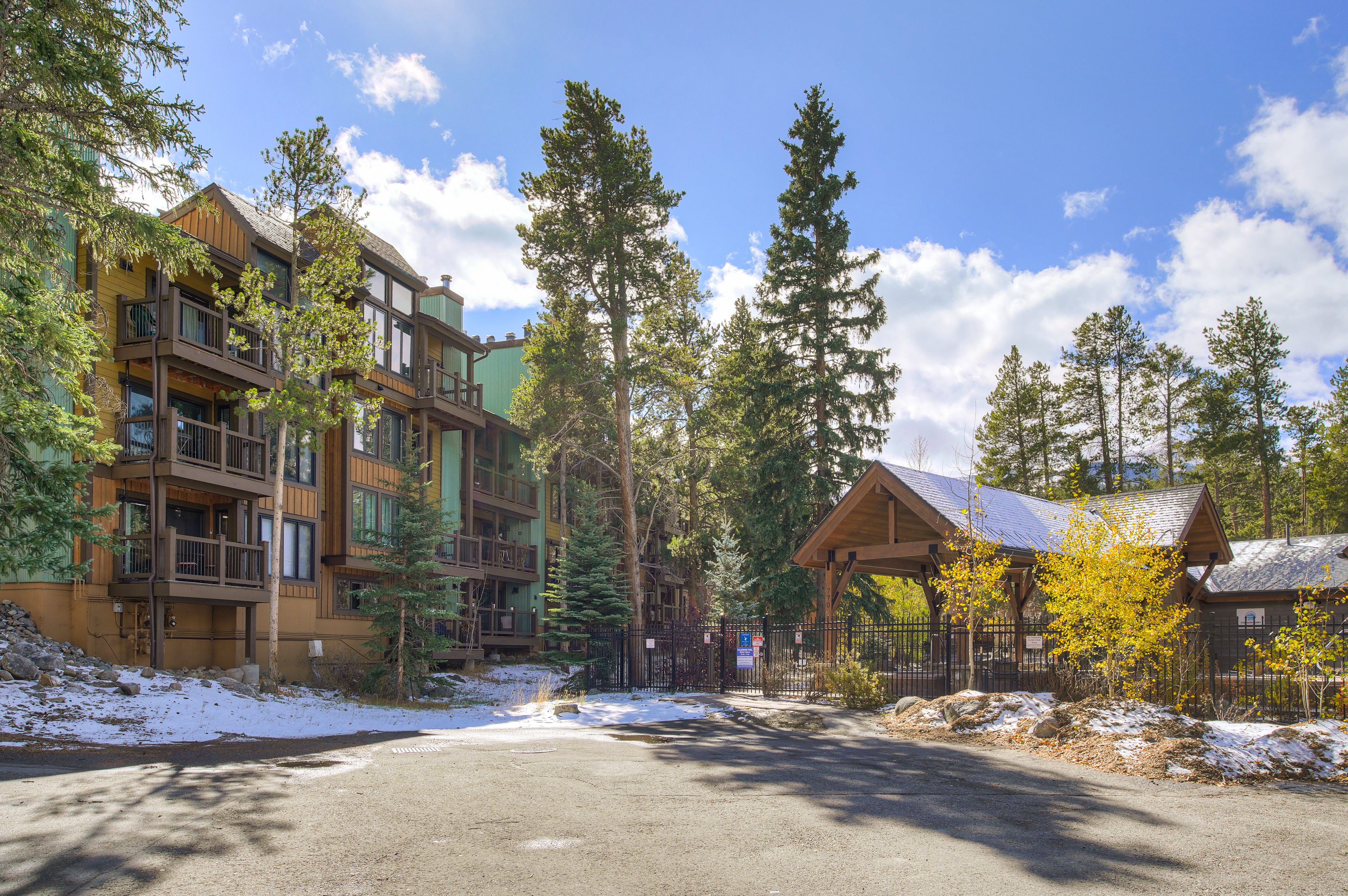 Inner Circle 12 | Photo 22