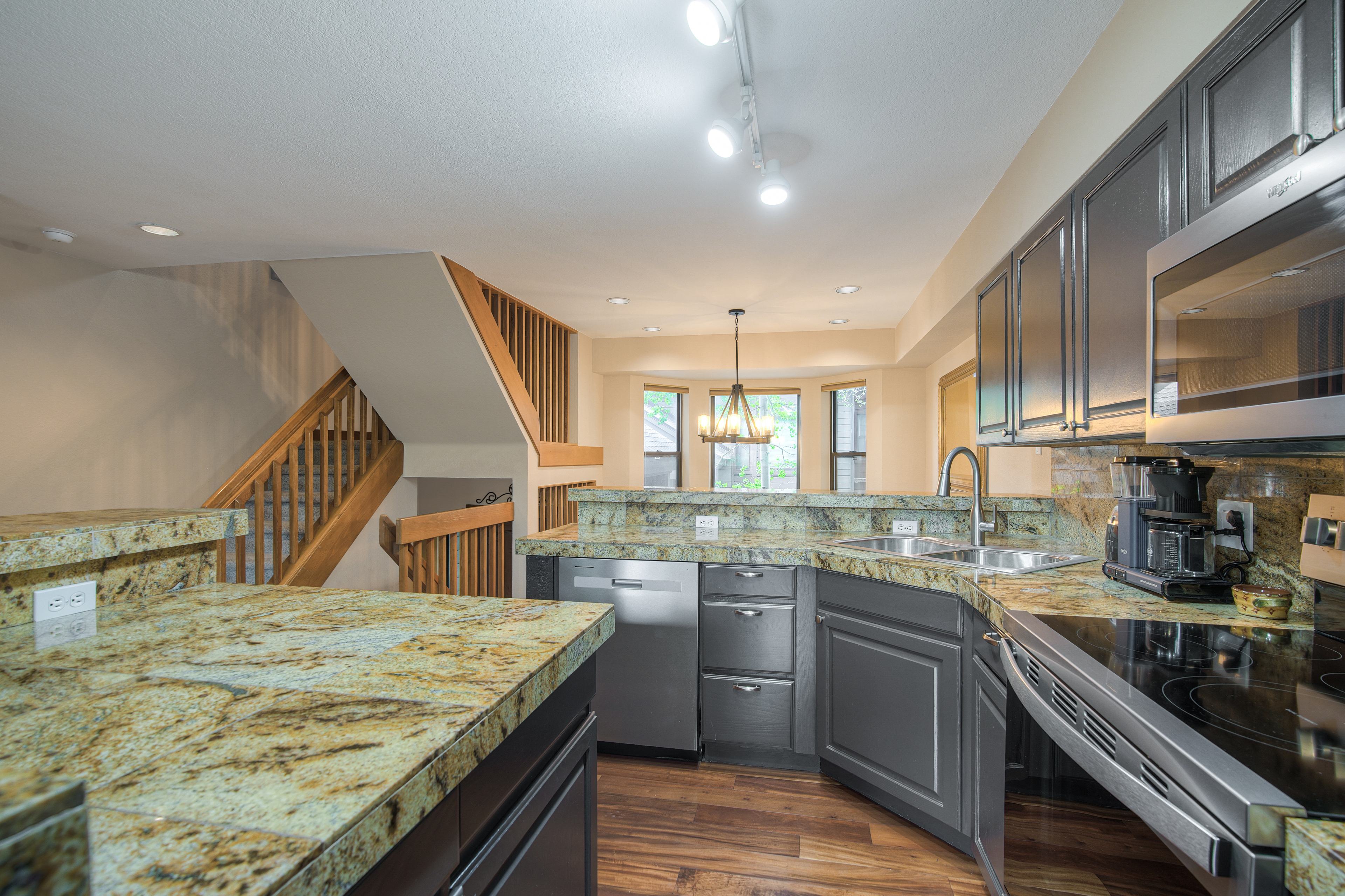 Village Point 203 | Photo 8