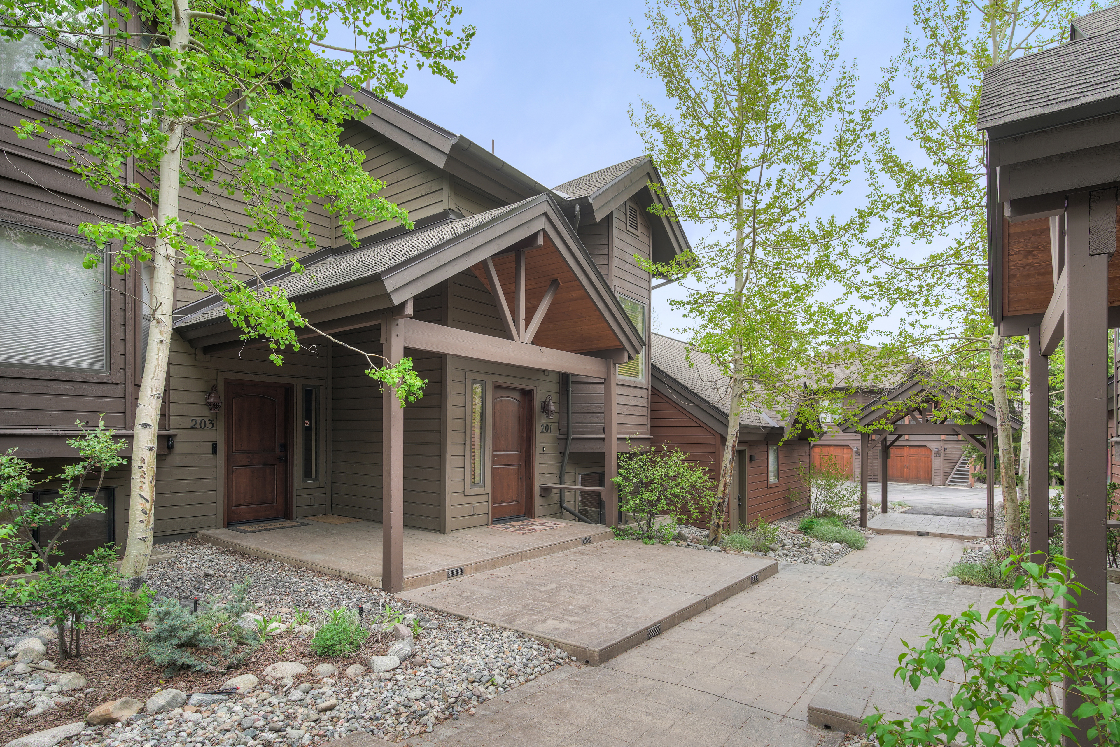 Village Point 203 | Photo 32