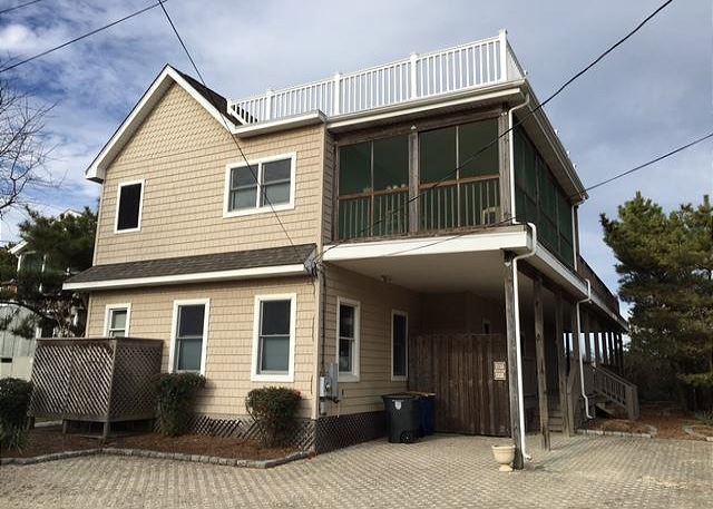 602 Bay Avenue