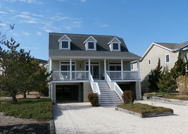 102 W Cape Shores Drive, Cape Shores