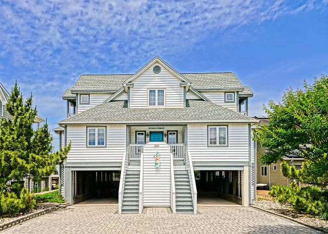 500 E Cape Shores Drive, Cape Shores *