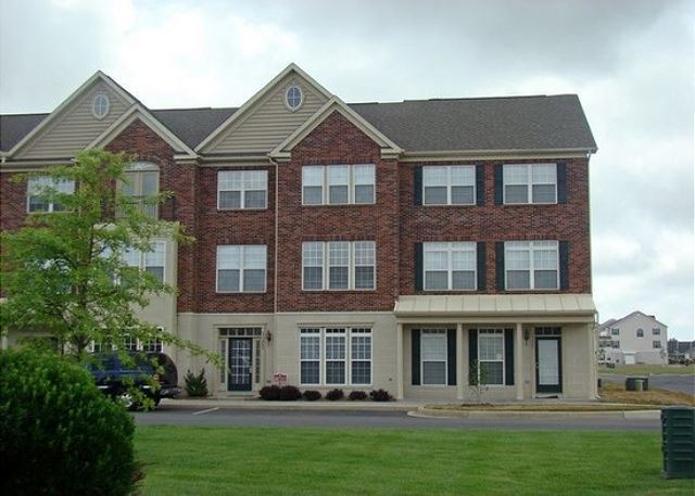 33225 W Edgemoor Street, Villages of Five Points