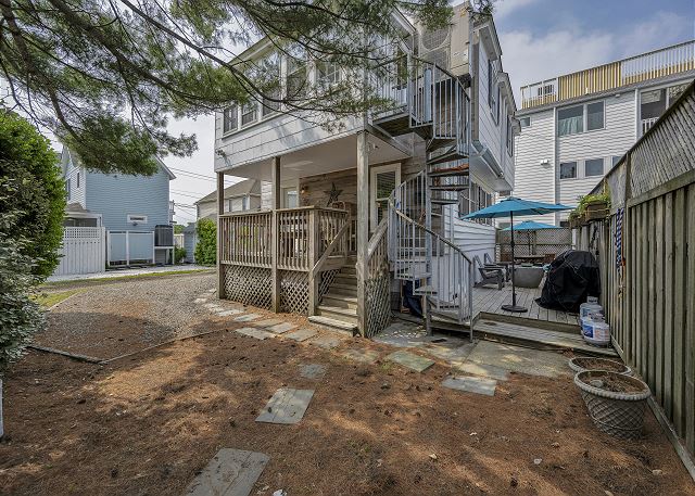 209B Midland Avenue (8)