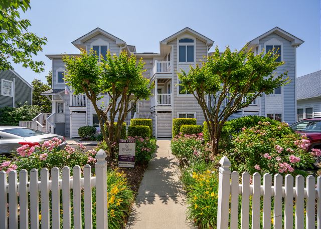 24B Maryland Avenue, Seawave Condominium