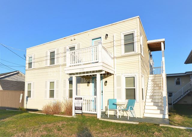 6 Ocean View, 1103 King Charles Avenue