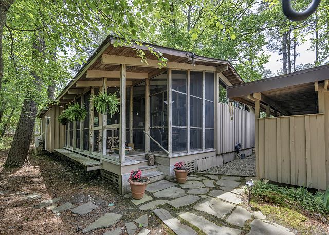17 Robins Lane, North Shores