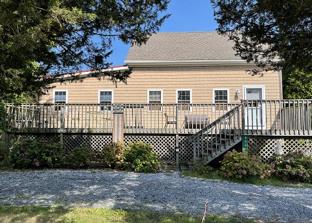 406 E Market Street (8)