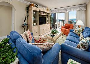 Island Echos 3L: Time to get your beach on! Adorable KEYLESS gulf front Condo