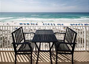 TP 502: Palm Paradise - Find Your Perfect Beachfront Retreat by the Sea!