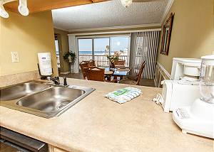 Breathtaking views while you cook up the next family meal