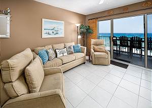 ETW 4003: UPGRADED beachfront condo- full kitchen,WiFi,balcony,FREE BEACH SVC