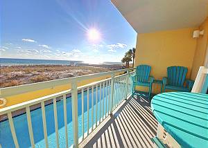 Pelican Isle 114: MUST see Cozy waterfront condo! Free golf & more 