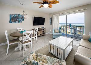 Pelican Isle 114: MUST see Cozy waterfront condo! Free golf & more 