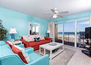 Gulf Dunes 208: Beautiful 2 bedroom condo, free beach chairs, tennis court