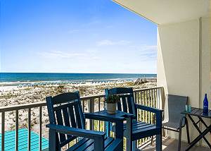 GD 207: Blue Skies & Beach Vibes - Step Out to the Shore!