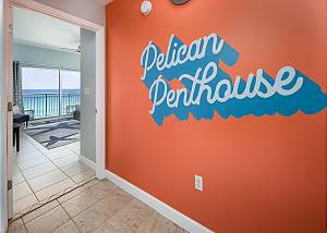 Pelican Isle 609: Pelican Penthouse - Top floor Beachfront master and LR