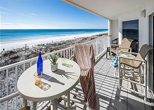 GD 401: Ocean Eyes - Your Slice of Paradise Awaits!