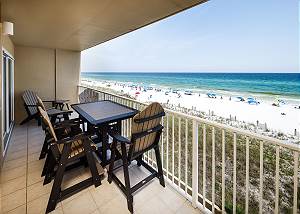 SL 305: Breezy Palms - Your Dream Beachfront View Is Just a Step Away!