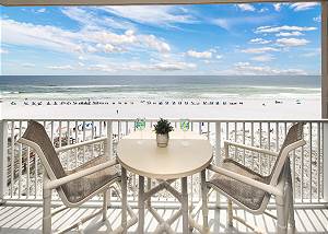 IP 610: Sunshine Sands - Soothe Your Soul with Oceanfront Views and Breezes