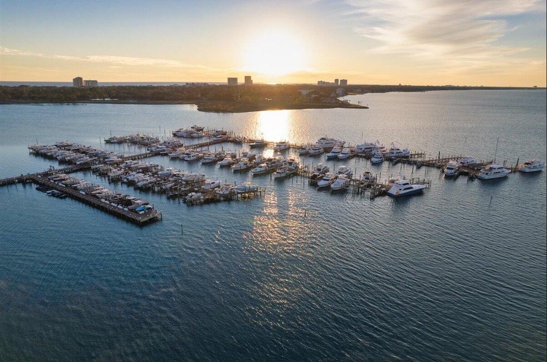 Baytowne Wharf Marina