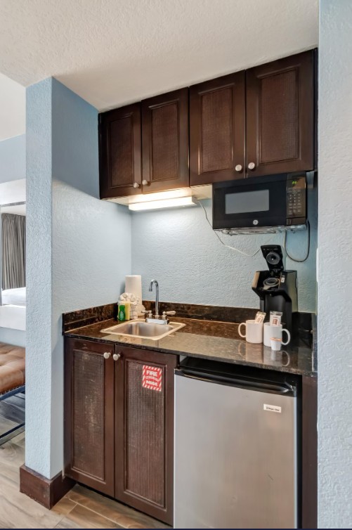 Kitchenette